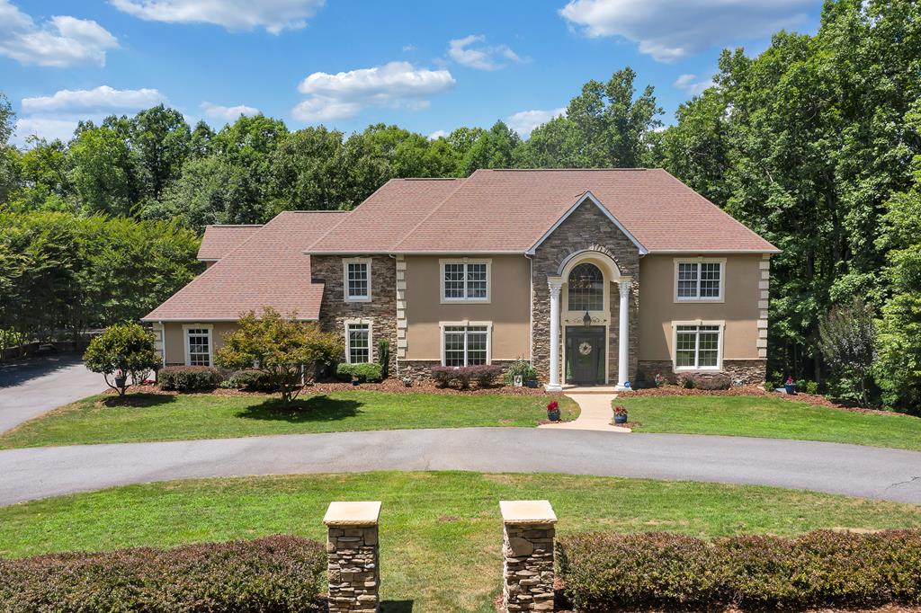 Real Estate Martinsville, VA Rives S. Brown Helping you find a home