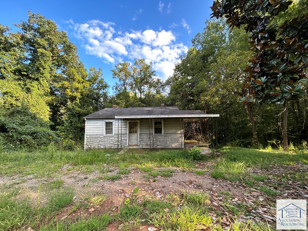 Real Estate Martinsville, VA Rives S. Brown Helping you find a home in Martinsville, Henry