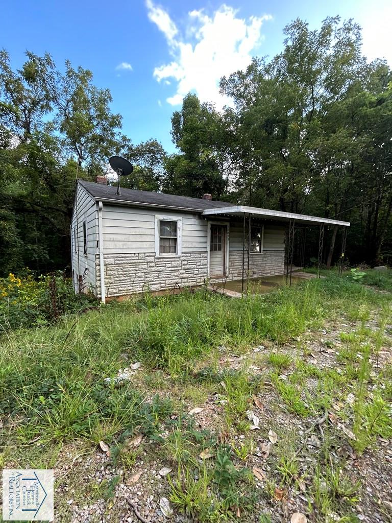 Real Estate Martinsville, VA Rives S. Brown Helping you find a home in Martinsville, Henry