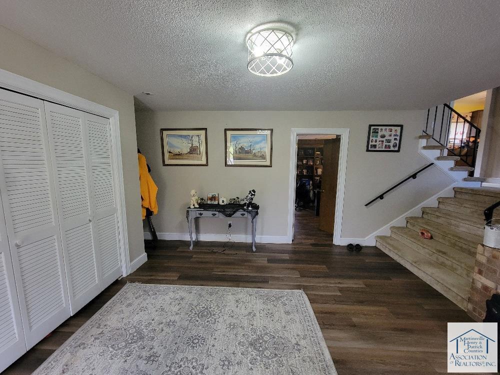 Real Estate Martinsville, VA Rives S. Brown Helping you find a home