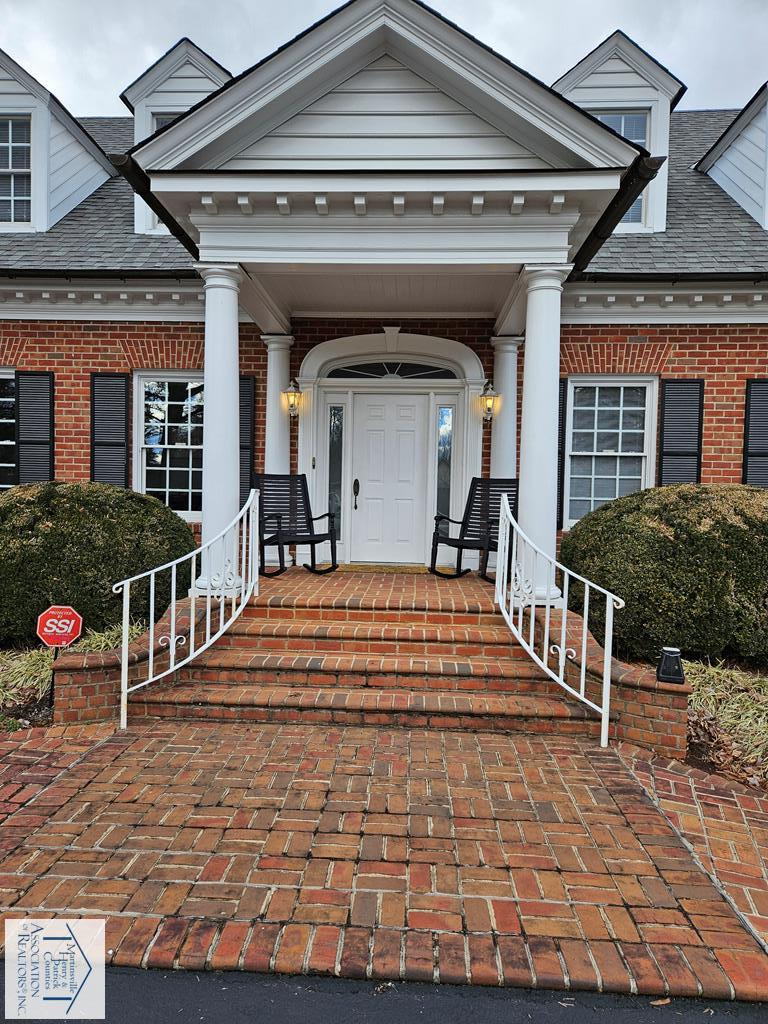 Real Estate Martinsville, VA Rives S. Brown Helping you find a home